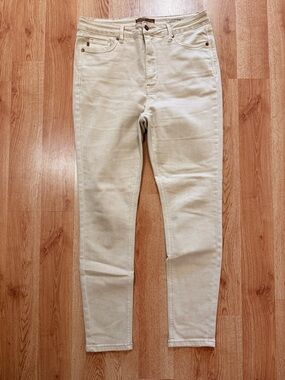 Judy Blue cream high-waisted straight leg jeans Size 13
